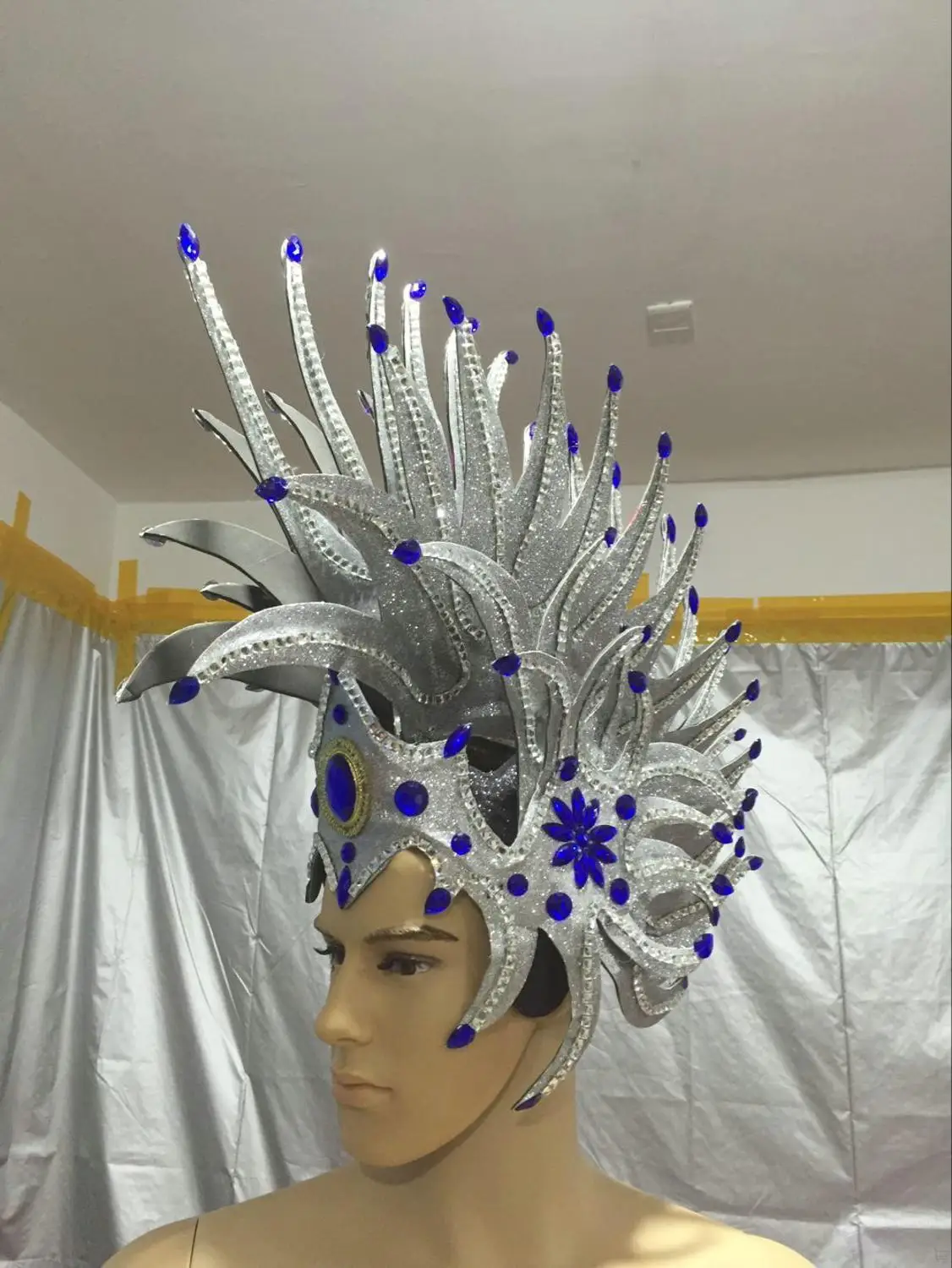 design 4 Синий, розовый, белый, красный, древний римский солдат, перо, повязка на голову, Самба, вечерние, сценическое шоу, перо, карнавальный головной убор для мужчин - Цвет: design 4
