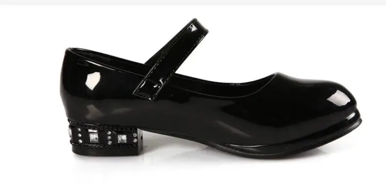 Кожаные туфли на низком каблуке для девочек сандалии резиновой подошве