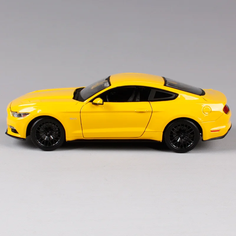 Maisto 1:18 ford mustang gt красный желтый синий черный автомобиль литой под давлением охлаждающий автомобиль Игрушечная модель для мужчин коллекционные модели автомобилей 31197