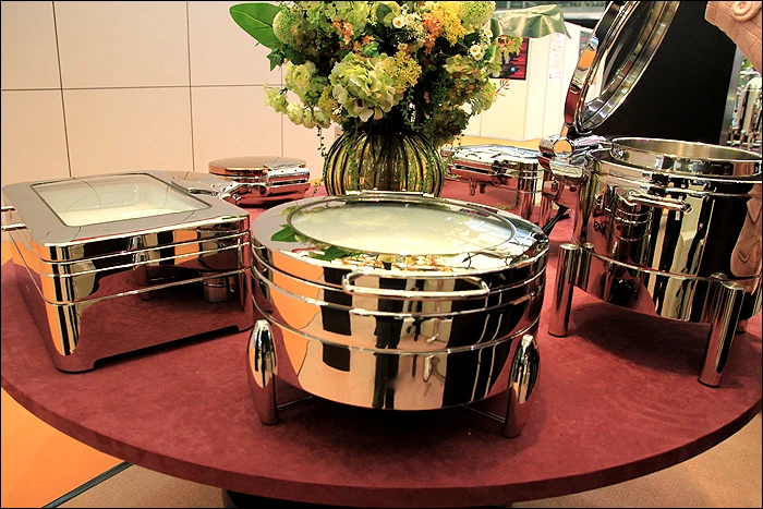 Гидравлическая Индукционная жаровня с 2/3GN сковородкой для еды 6L Буфетная плита