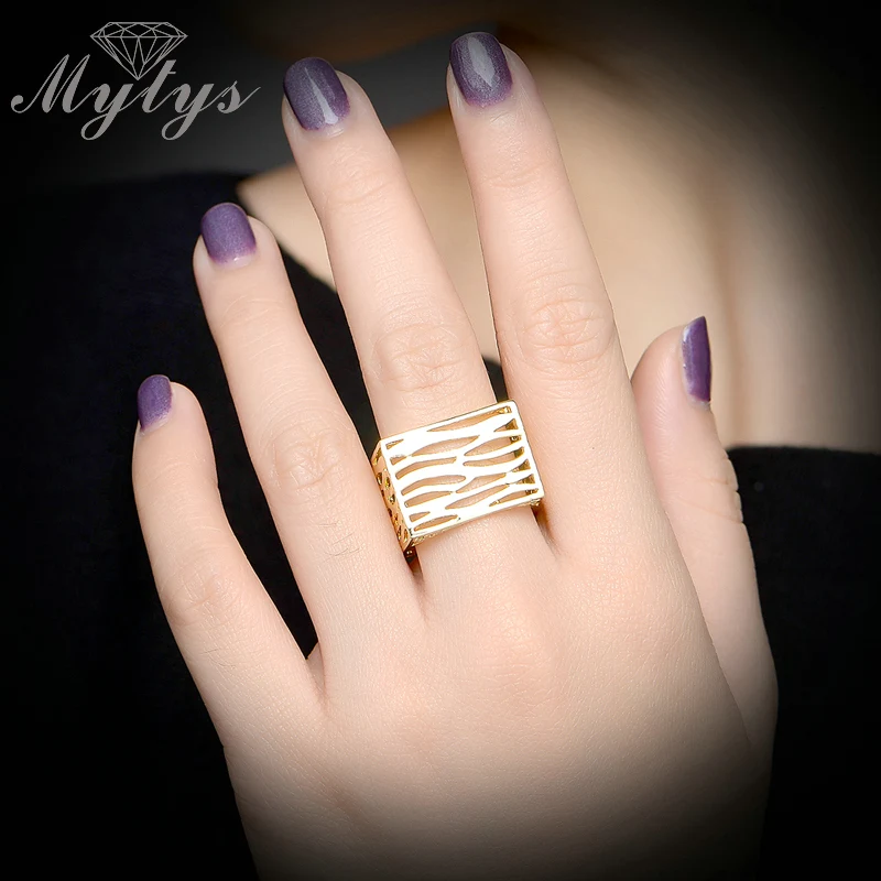 Mytys кольцо с желтым и белым золотом квадратное ажурное металлические кольца