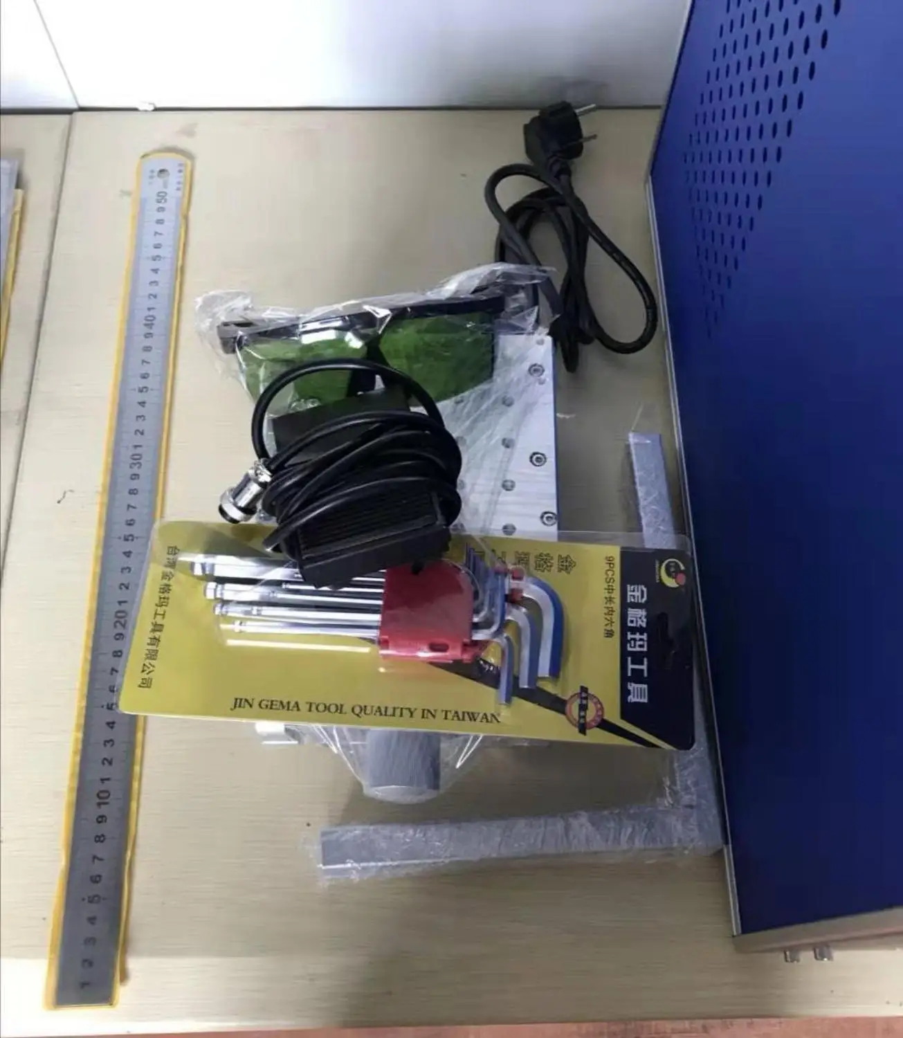 20 Вт мини умная маленькая raycus металлическая волоконная лазерная маркировочная