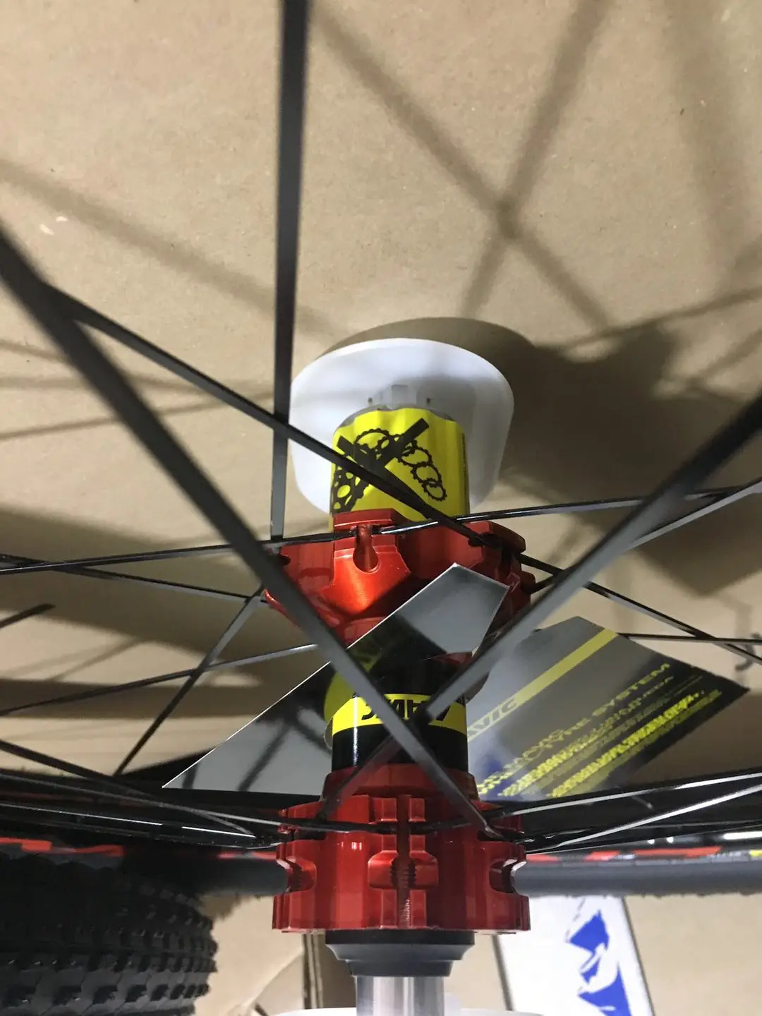 Колесная пара с шинами MAVIC CROSSMAX ELITE WTS 27 5 дюйма 29 дюймов 6 отверстиями FW: 15x10 0 мм/QR | RW: