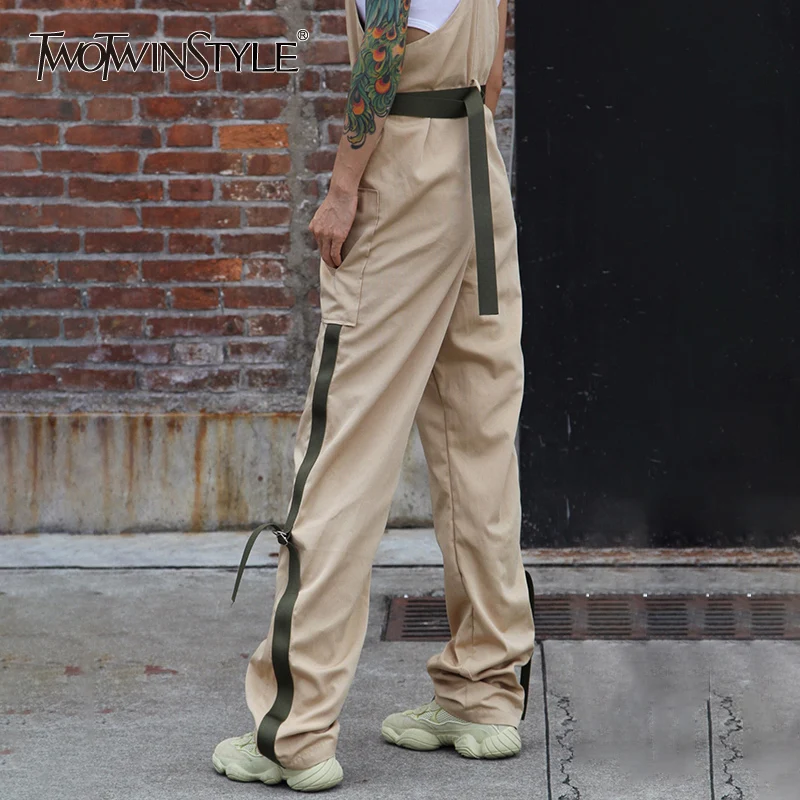 Женский комбинезон на подтяжках TWOTWINSTYLE Осенний с высокой талией и карманами