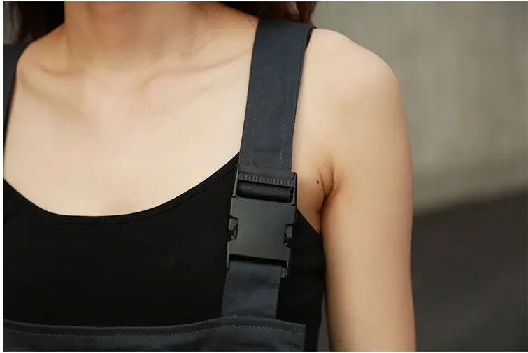 

Summer Male Bib coveralls Male tooling outerwear jumpsuits Hip Hop Boyfriend style Work Wear Cargo pants Mens Rompers 071705