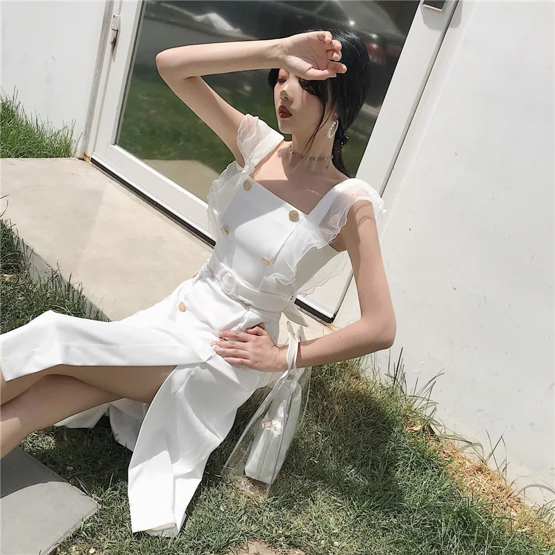 Элегантное Белое летнее женское платье двубортное на бретелях с рюшами