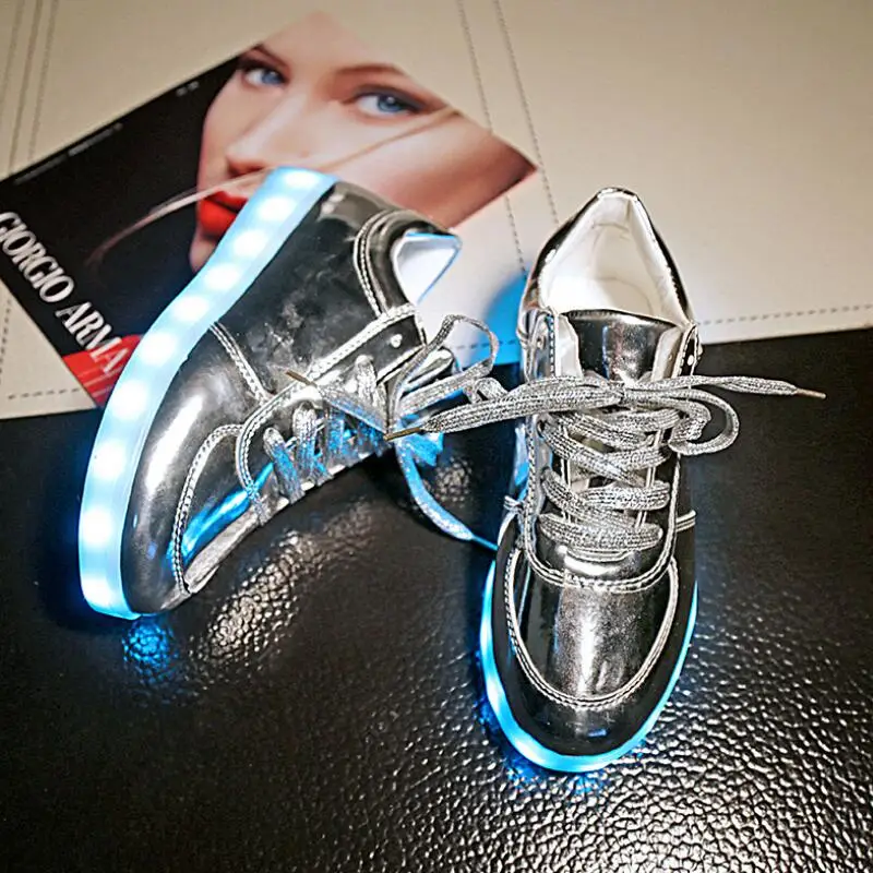 Мужская обувь для скейтбординга со светодиодной подсветкой разноцветная