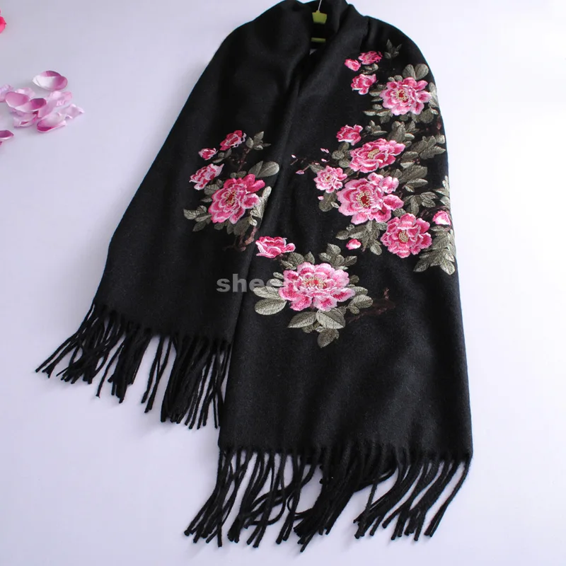 Многодизайнерская шерстяная шаль высшего качества с вышивкой в этническом стиле