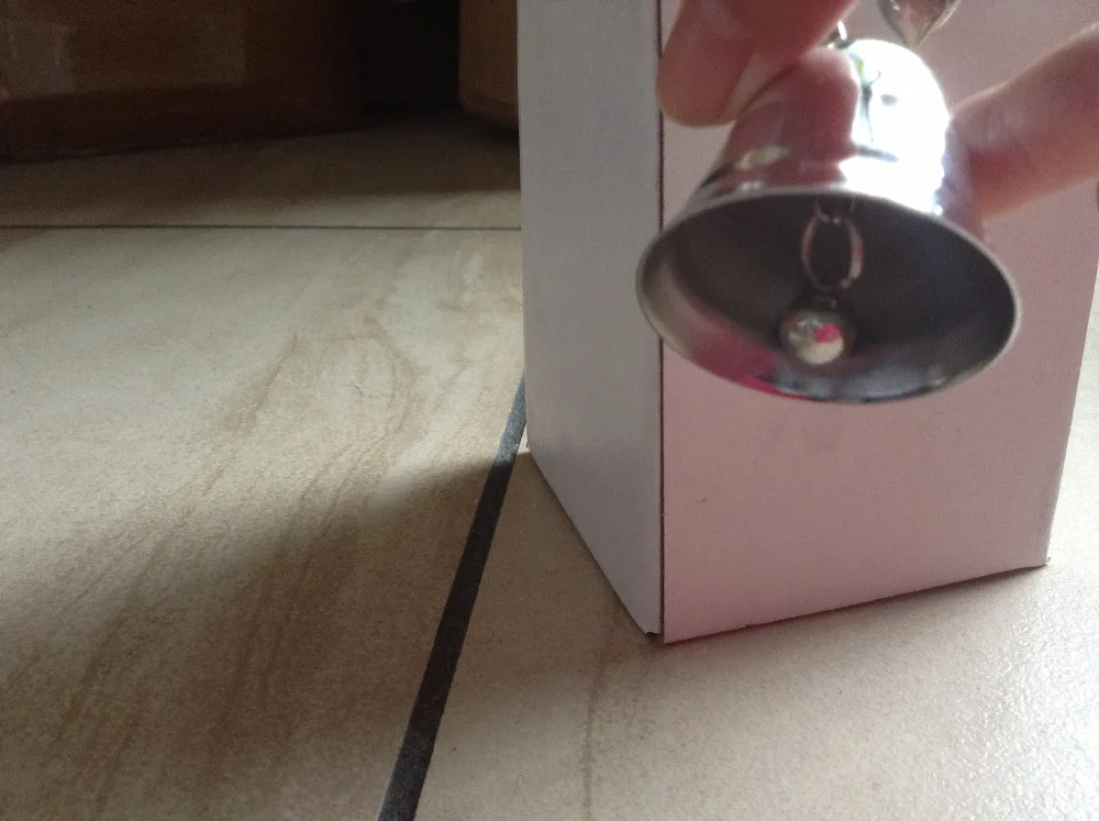 

wedding favor and decoration--Charming Chrome Bell Place Card/Photo Holder with Dangling Heart Charm party favor 50pcs/lot