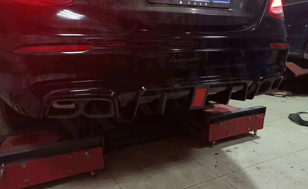 E класс ABS задний бампер для губ Диффузор со стальными наконечники глушителя для Benz W213 E200 E300 E63 AMG