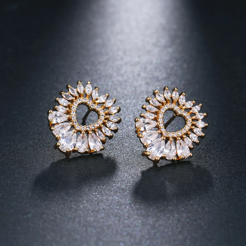 Женские серьги-пусеты EMMAYA цвета шампанского и золотого с фианитами AAA | Украшения