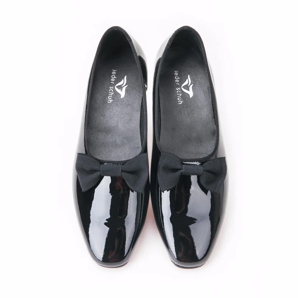 Мужские лоферы ручной работы Jeder Schuh черные из лаковой кожи с черным бантом модные