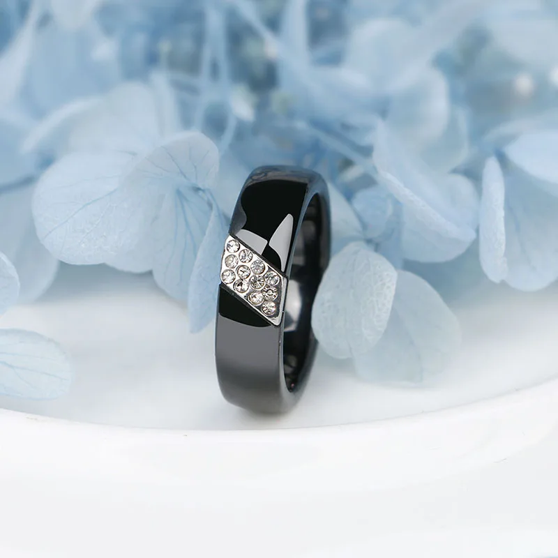 Кольцо женское керамическое с фианитом 6 мм красное черное|Кольца для помолвки| |