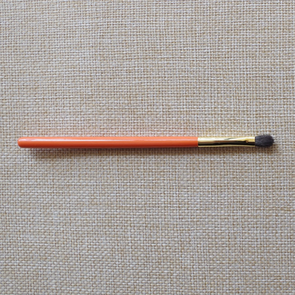 K242 Professional Handmade Makeup Brushes Soft Blue Squirrel Goat Hair Small Eye Shadow Brush Orange Handle Make Up | Красота и