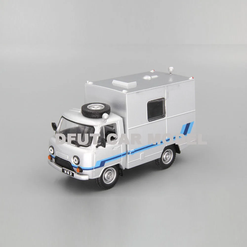 Модель российского автомобиля из сплава UAZ 452D 1:43 модель детского игрушечного