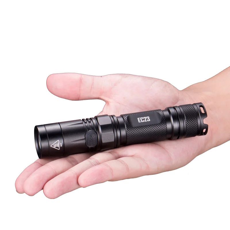 Светодиодный водонепроницаемый фонарик NITECORE EC23 1800 лм 8 режимов |