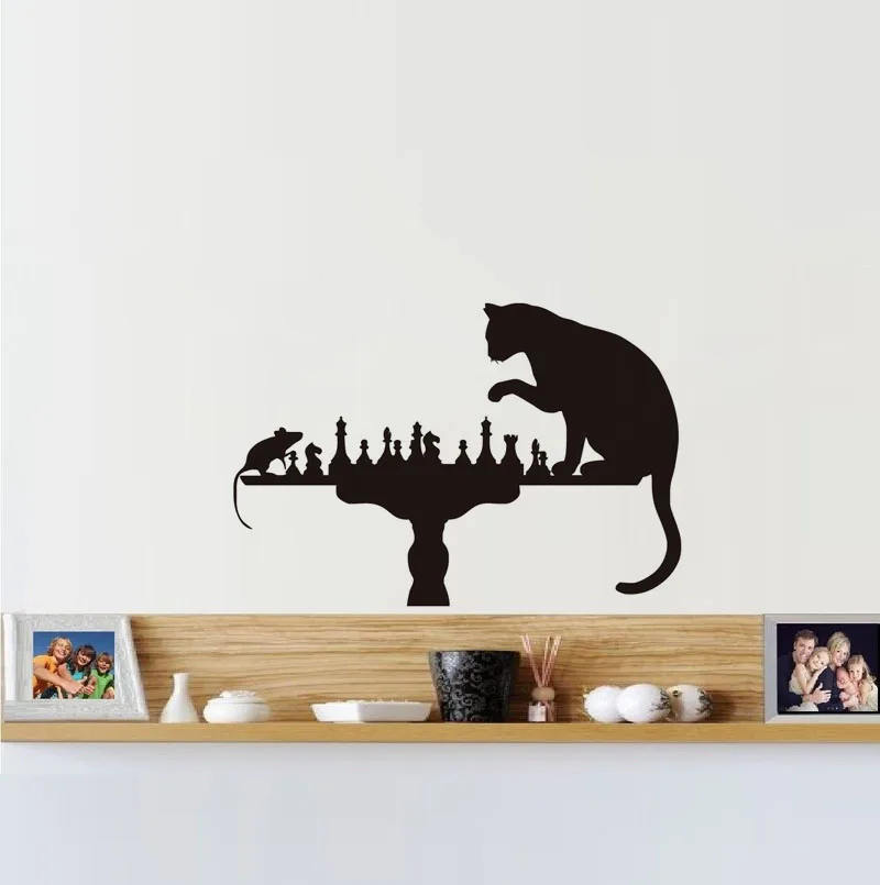 Кошка и мышь играть в шахматы забавная Наклейка на стену креативный домашний