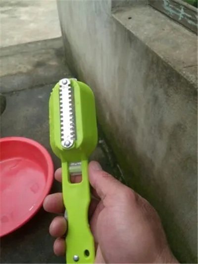 Рыбья чешуя кожи Remover Scaler и нож Fast Cleaner инструменты для уборки на кухне выскабливание рыбья чешуя скребок Кухня аксессуары D5