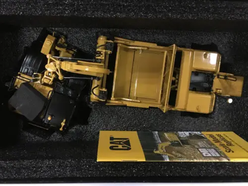 Колесный трактор скребок гусеницы Cat 621K 1:50 весы от бренда DieCast Masters #85920|caterpillar cat|cat