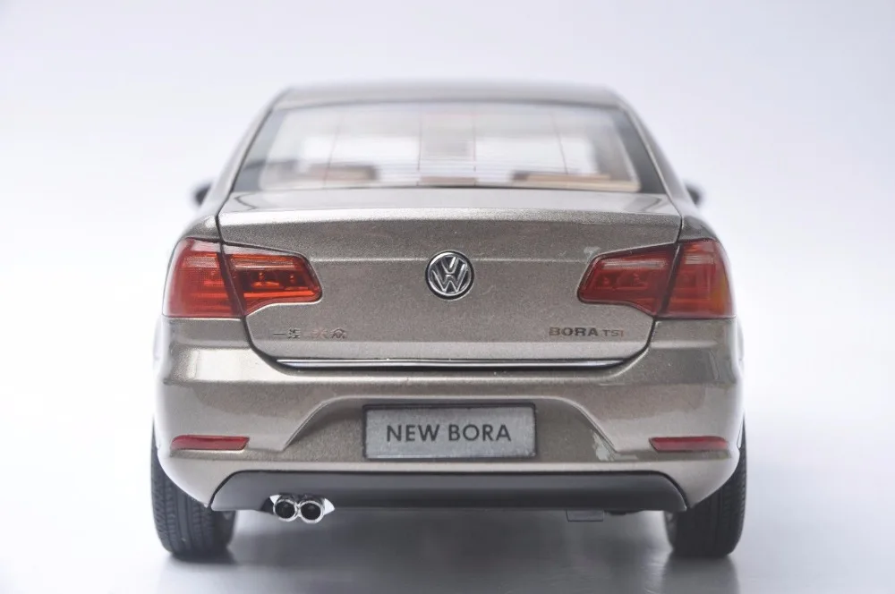 1:18 литая под давлением модель для Volkswagen VW Bora 2013 игрушечный автомобиль из Золотого Сплава миниатюрная Коллекция подарков Jetta US