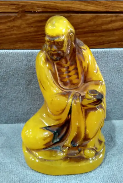 

21.5 cm* / Chinese artificial amber carving grinding grandmaster - the Buddha