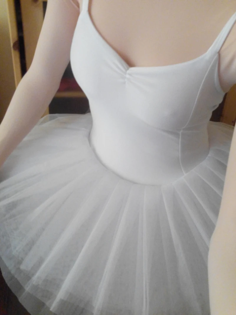 

Ballet Tutu Adult Professional Custom Made White Black Red 3 Color Swan Lake Ballet Dance Skirt Tutu Ballet Leotard