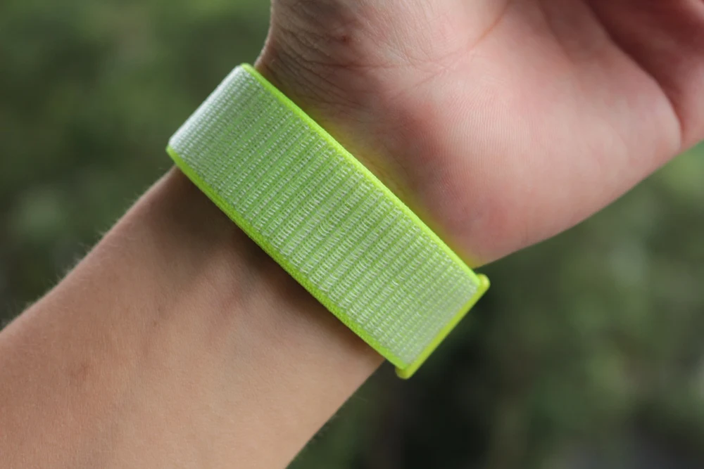 Спортивный ремешок URVOI для apple watch, серия 5, 4, 3, ремешок для iwatch, воздухопроницаемый, застежка-крючок, тканый нейлон, 40 мм, 44 мм
