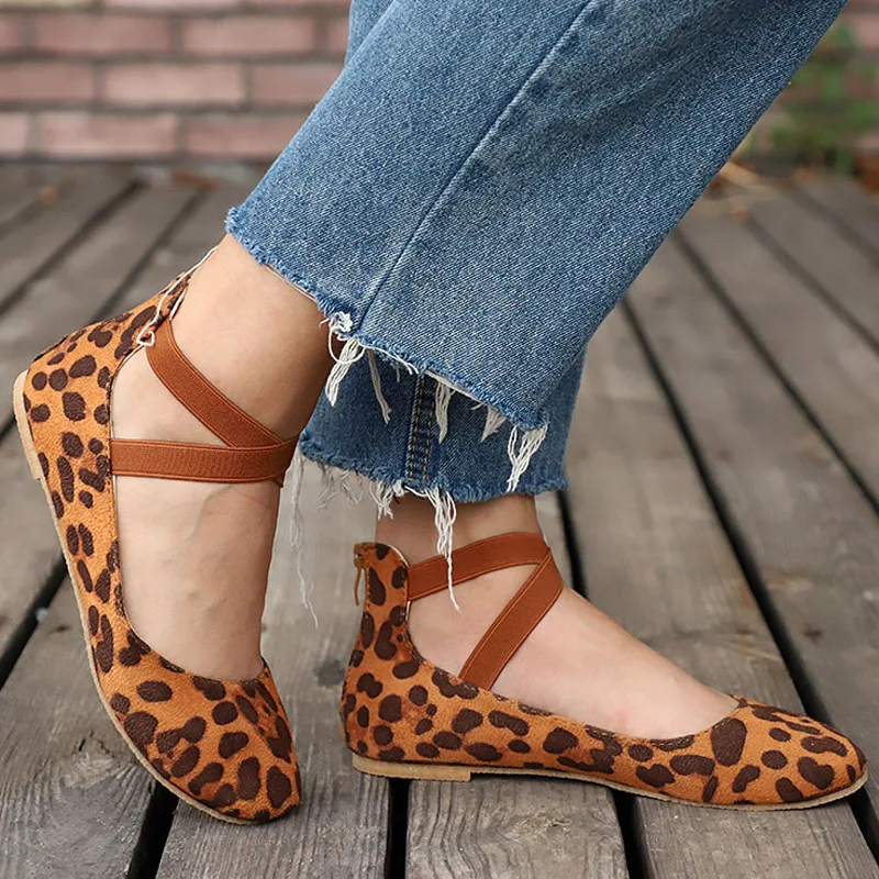 Весенние женские туфли на плоской подошве пикантные для медсестры с