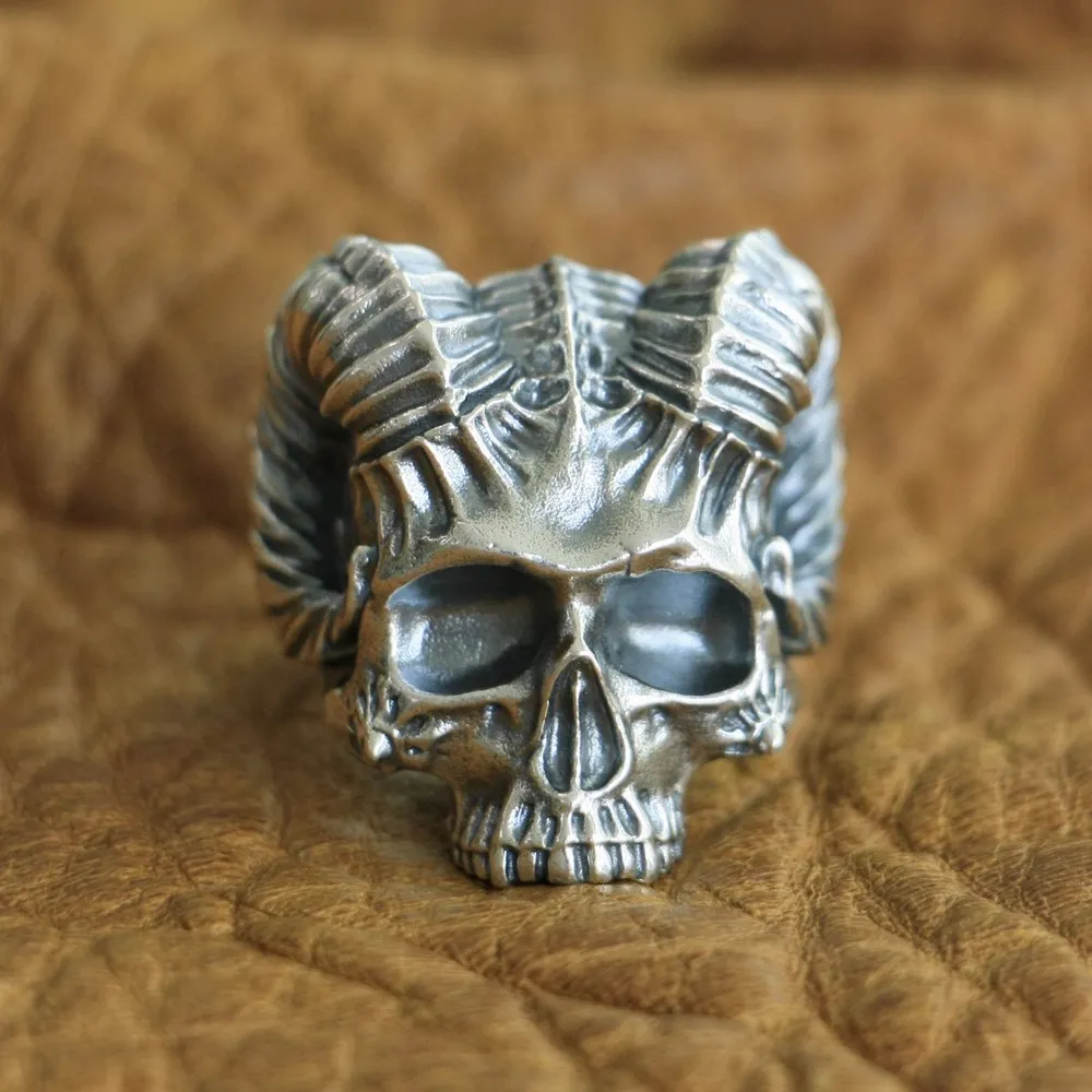 Мужское байкерское кольцо в стиле панк с черепом и серебряным рогатым 925 пробы TA114