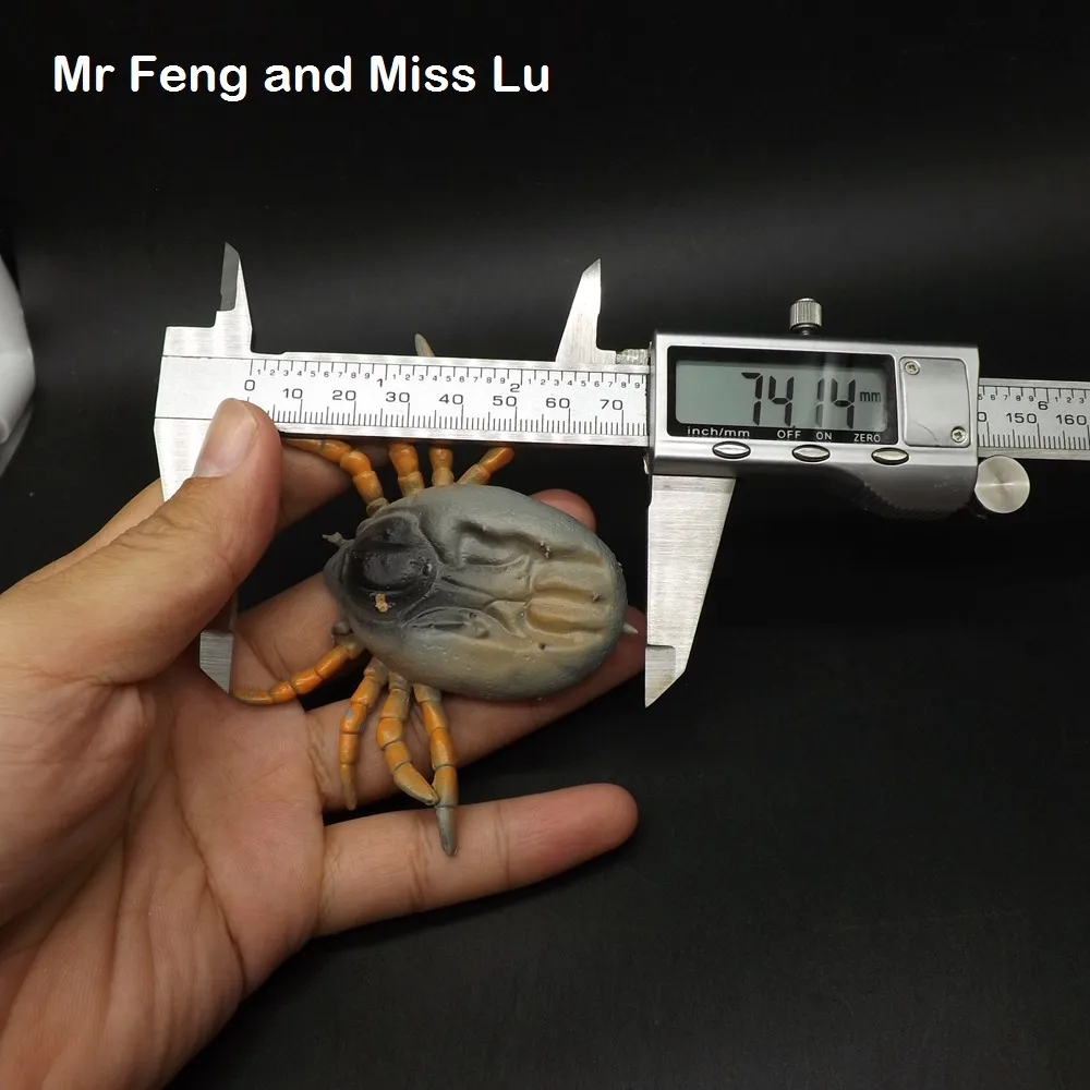 Серая поддельная мягкая личинка розыгрыш насекомое Хэллоуин ужасная модель