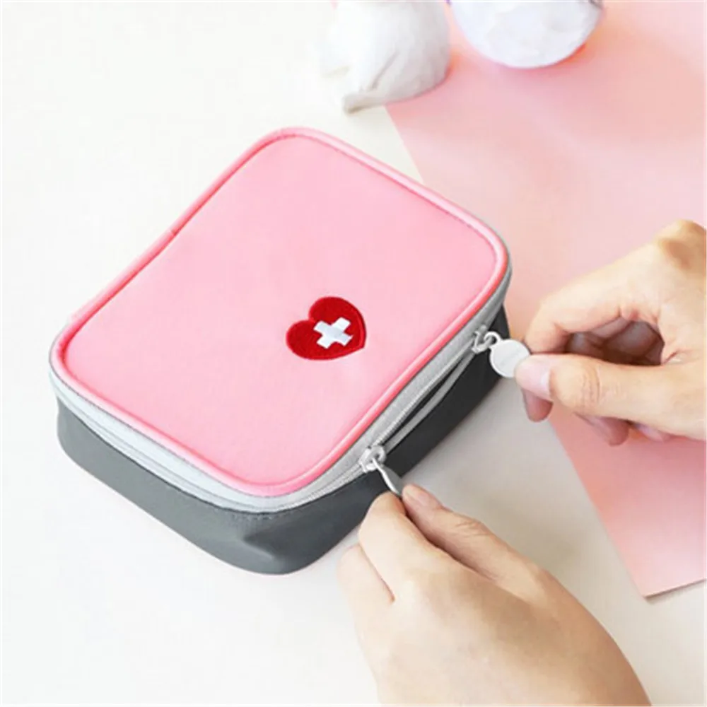 

FOURETAW 1 Piece Creative Portable Travel Medical Kit Desk Mini First Aid Kit Sundries Storage Bags Outdoor Car First Aid Bag