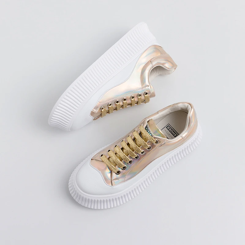 Женские кроссовки из натуральной кожи DORATASIA черные на плоской платформе большие