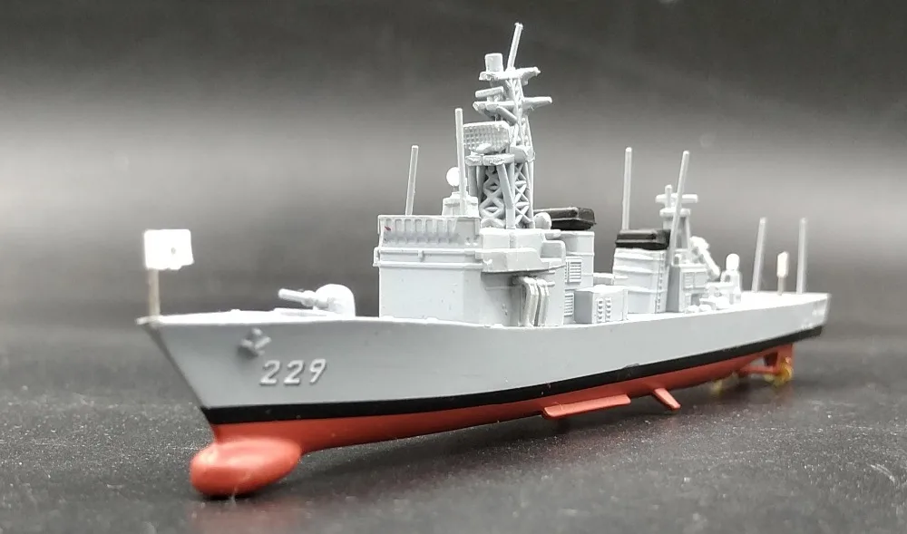 Редкие 1: 900 японские морские силы самообороны DE-229 Abukum-класс Фрегаты сплавов
