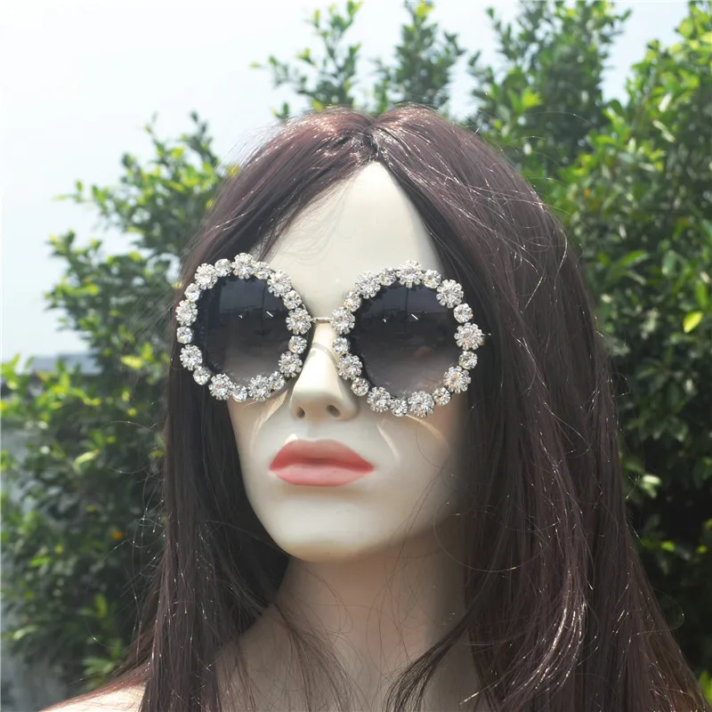 MINCL Vintage Small Round Diamond Sunglasses Women 2019 Brand Designer Fashion punk Colorful Rhinestone Shades UV400 FML | Аксессуары