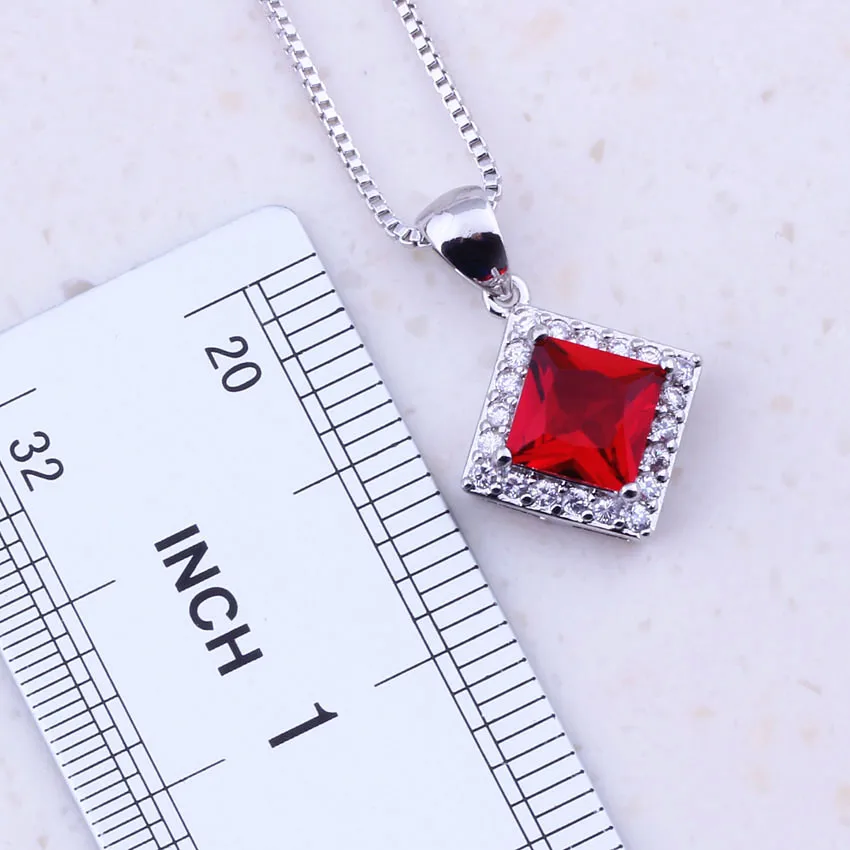 Женский ювелирный комплект из серебра 925 пробы с белыми фианитами | Украшения и