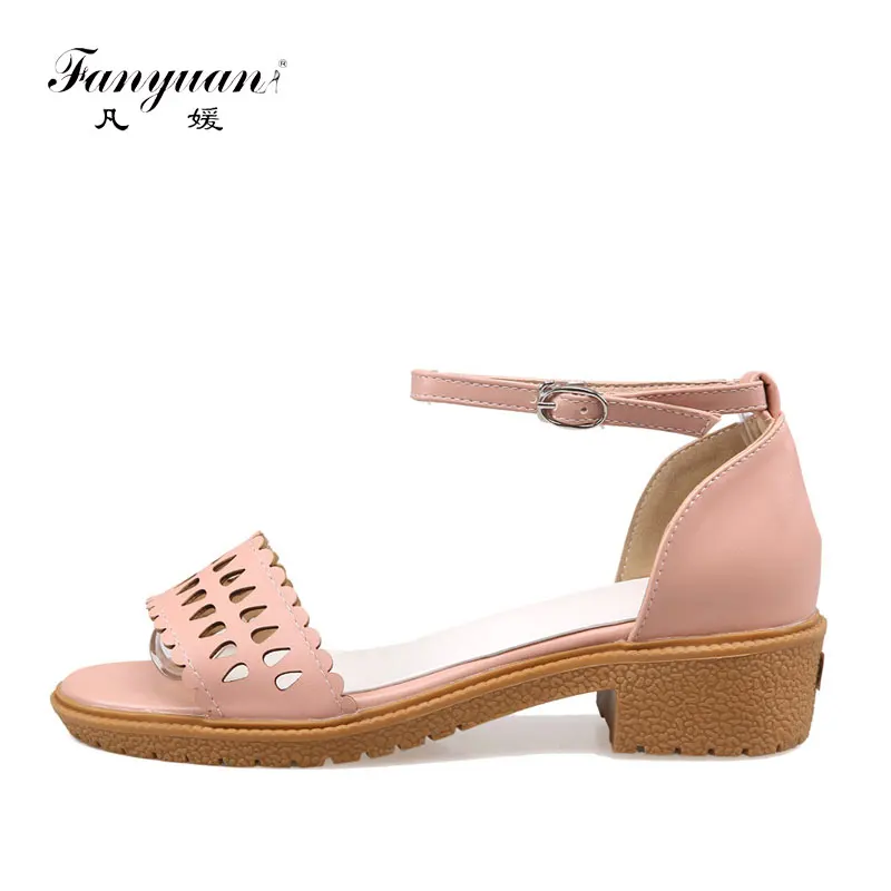 Fanyuan/Модная уличная женская обувь на каблуке с ремешком и пряжкой однотонная