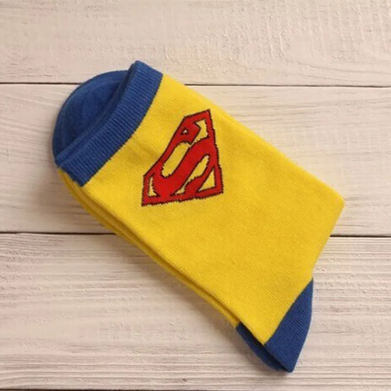 4 New Marvel Comics Heroes General Socks Cartoon Iron Man Captain America High Temperature Stitching Pattern Casual Men's Socks - Color: 4