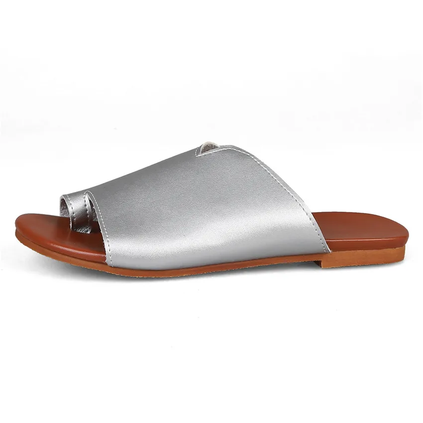 Сандалии женские на плоской подошве