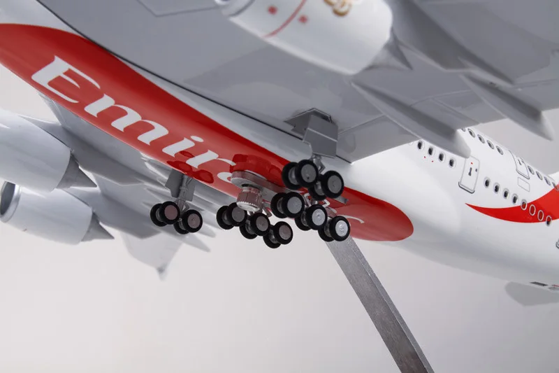 1/160 Масштаб Модель самолета Airbus EMIRATES A380 авиационная модель самолета с колесо с подсветкой литая Смола самолет Коллекция игрушек на подарок