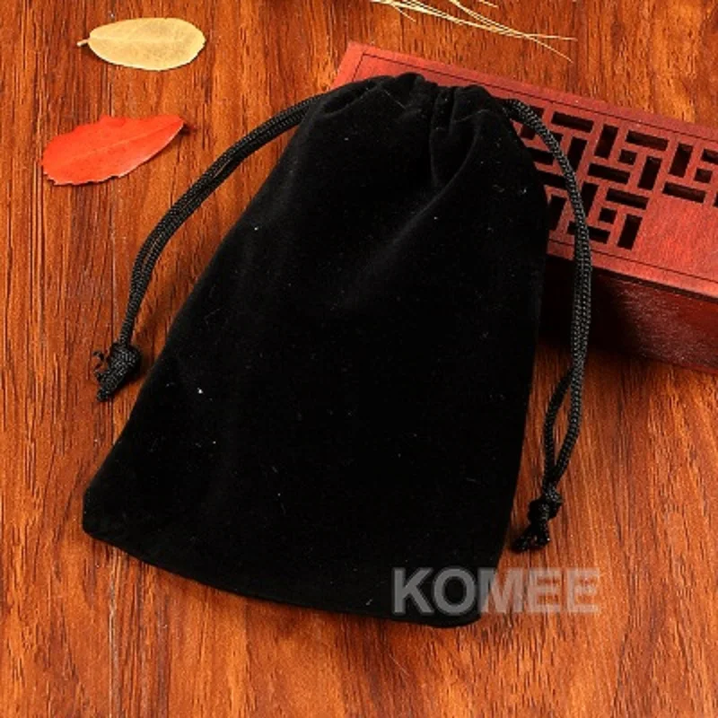 

50pcs/lot 15x20cm Wholesale Large Velvet Gift Bag Cellphone Packaging Bags for Christmas Gifts Jewelry Cosmetic Candy Storage