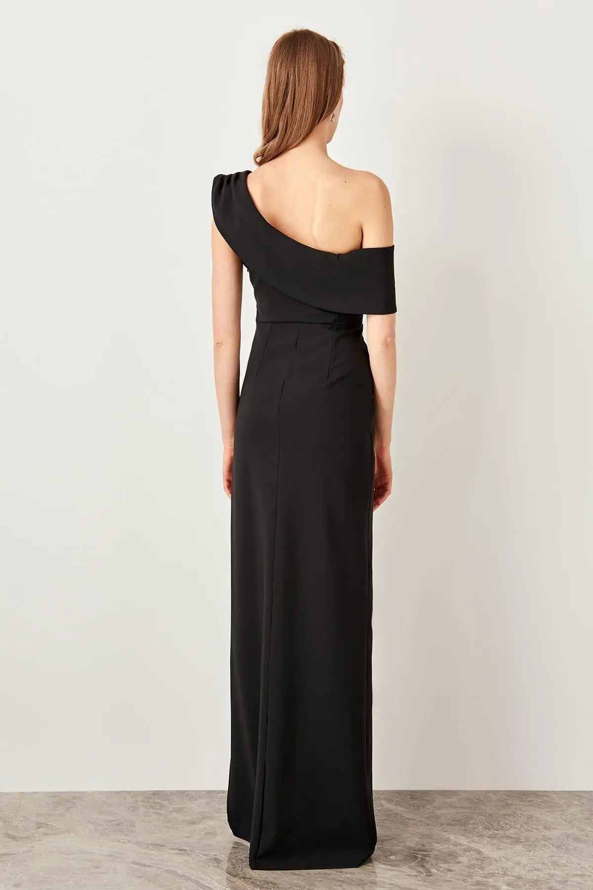 Trendyol черное платье с открытыми плечами TPRSS19BB0112|Женские платья| |