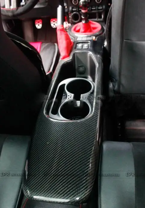 Центральная консоль из углеродного волокна включая Gear Surround RHD глянцевый набор