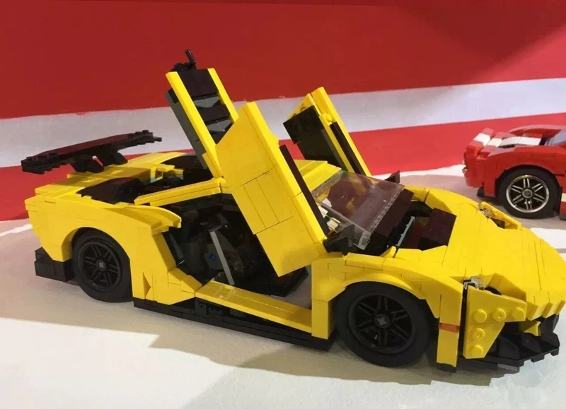 XINGBAO Строительная Роскошная знаменитая модель автомобиля строительная игрушка