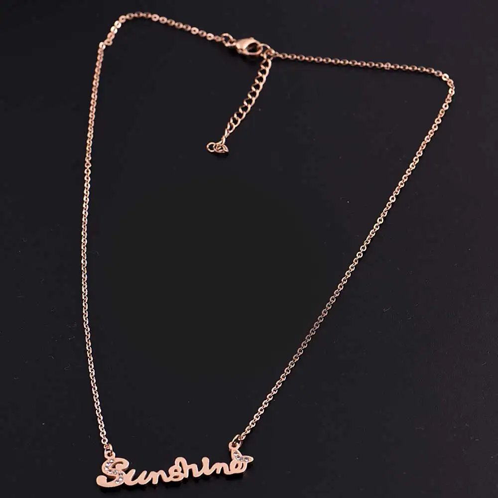 Ожерелье Ривка из титановой нержавеющей стали с позолоченной под солнечный розовый цвет цепочкой на ключицу. Женское ожерелье с подвеской - ювелирное изделие.