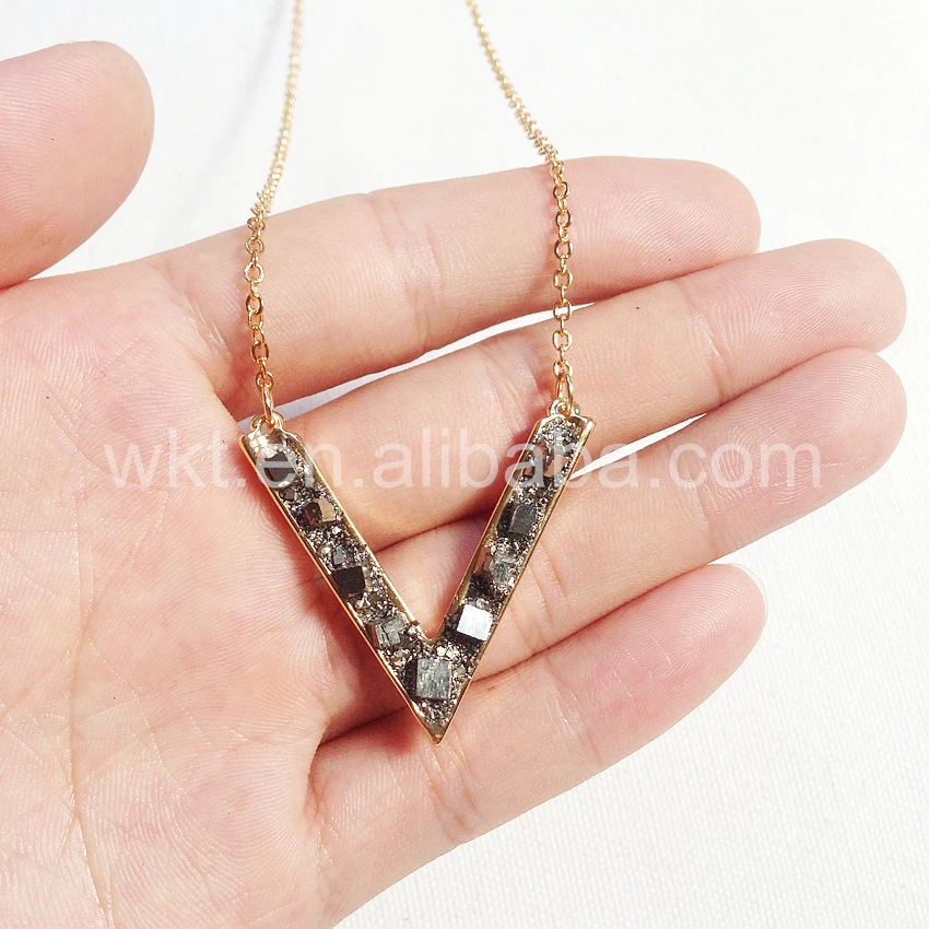 WT-N714 Amazing design Letter V Pendant gold necklace Jewelry natural pyrite stone letter charm pendant 18&quotchain gift | Украшения и