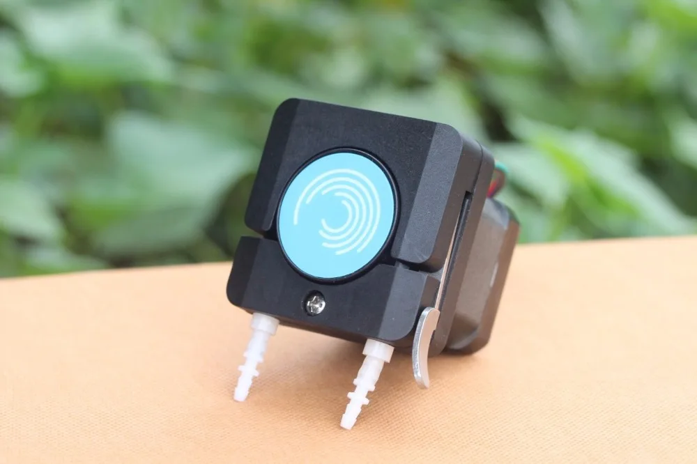 Новый Перистальтический дозирующий насос с шаговым двигателем 42 дюйма трубчатым