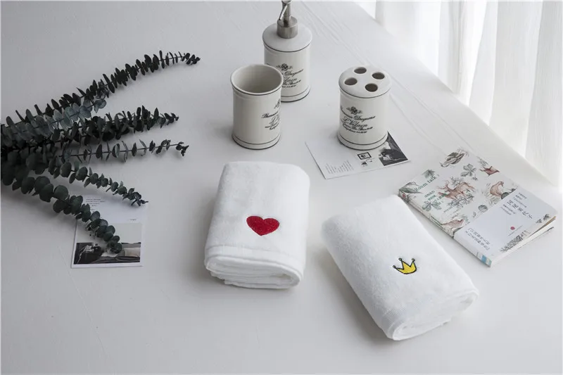 Белое полотенце для лица Love Cactus Crown Prickly Pear Pattern хлопковое супер мягкое быстро