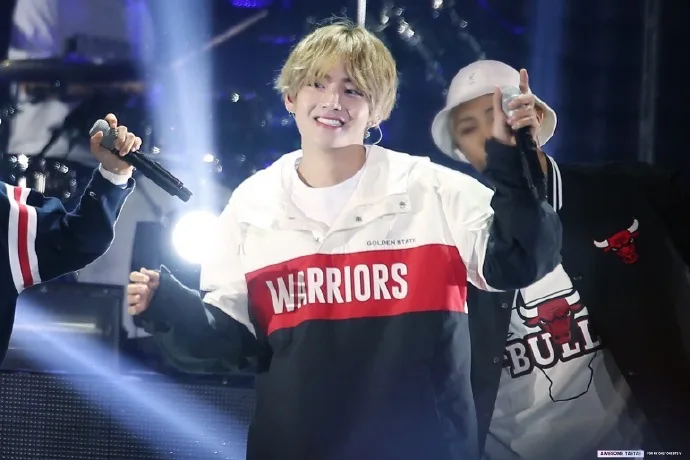 Kpop Bangtan V Concert же куртки люблю себя ветровка пальто kpop Jimin зимняя удобная одежда с длинными рукавами