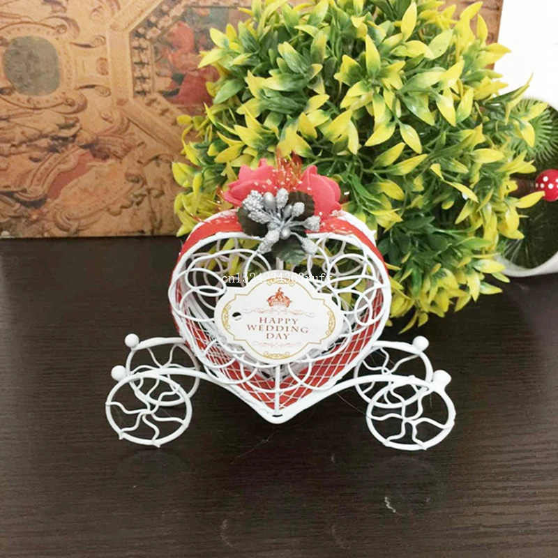 50 шт. конфетных коробок с сердечками для романтической каретки Золушки