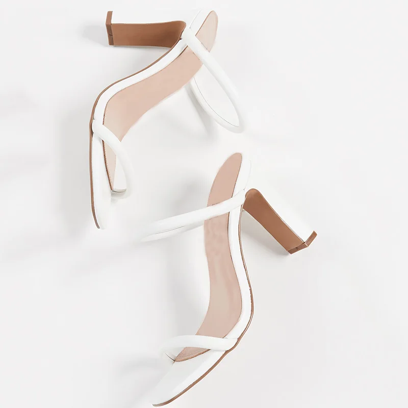 Сандалии Женские однотонные на очень высоком квадратном каблуке базовые